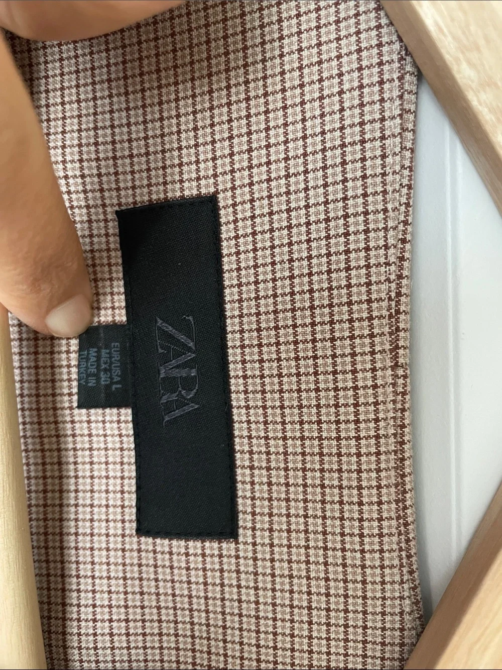 Zara Beige tailored Vest - Picture 3 of 6